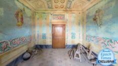 “El museo imaginario”: Raras fotos de pinturas encontradas en edificios abandonados y olvidados
