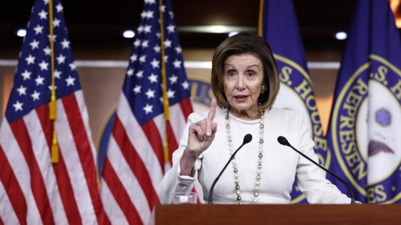 La presidenta de la Cámara de Representantes, Nancy Pelosi (D-Calif.), en Washington el 1 de diciembre de 2022. (Anna Moneymaker/Getty Images)