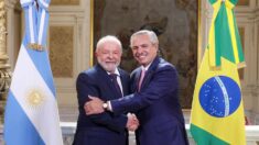 Brasil y Argentina mantienen conversaciones sobre posible moneda común