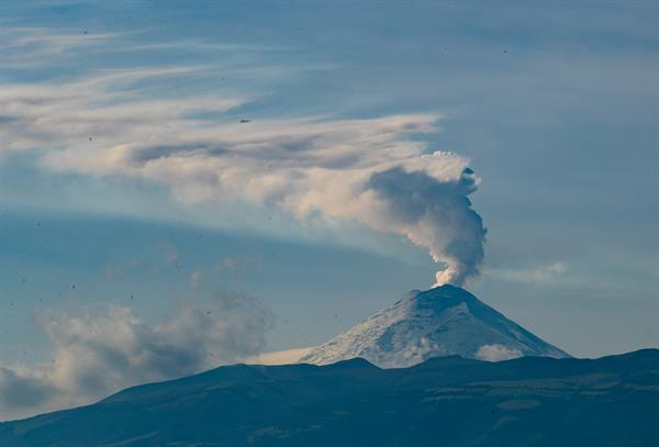 Fotografía de archivo del volcán Cotopaxi, en Pichincha (Ecuador). EFE/ José Jácome
