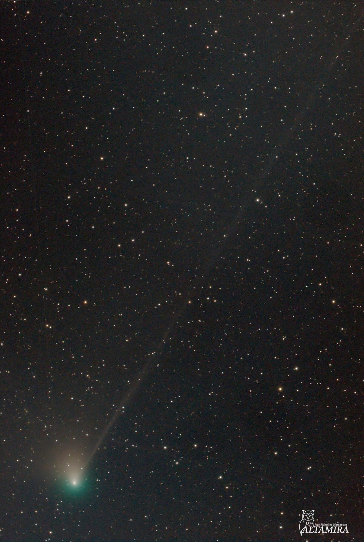 El cometa se vuelve más brillante a medida que avanza hacia el sol. (Cortesía de José Francisco Hernández )