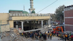 Al menos 44 muertos en ataque contra la Policía en una mezquita en Pakistán