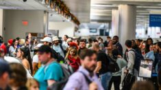 Cientos de retrasos en aeropuertos de Florida por una falla de radar