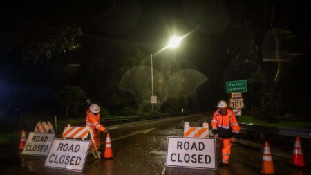California sigue en alerta por tormentas que dejan ya 14 muertos