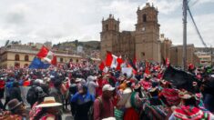 Manifestantes vuelven a bloquear el puente internacional entre Perú y Bolivia