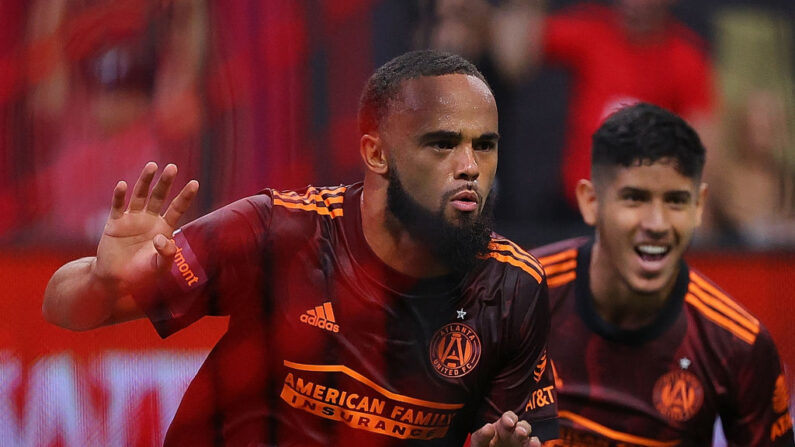 Anton Walkes #4 del Atlanta United reacciona después de anotar de cabeza contra el Philadelphia Union durante el segundo tiempo en el Mercedes-Benz Stadium el 20 de junio de 2021 en Atlanta, Georgia. (Kevin C. Cox/Getty Images)