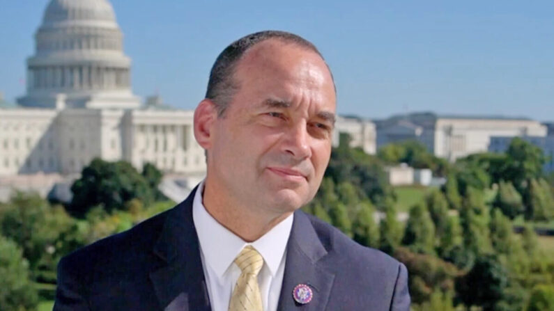 El representante Bob Good (R-Va.) en una entrevista con NTD en Washington el 30 de septiembre de 2021. (Captura de pantalla vía The Epoch Times)
