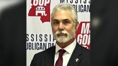 Médico de Mississippi despedido por recetar ivermectina se postula a gobernador