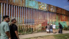 Reanudan construcción de muro fronterizo en Parque de la Amistad