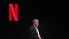 Reed Hastings renuncia como director ejecutivo de Netflix