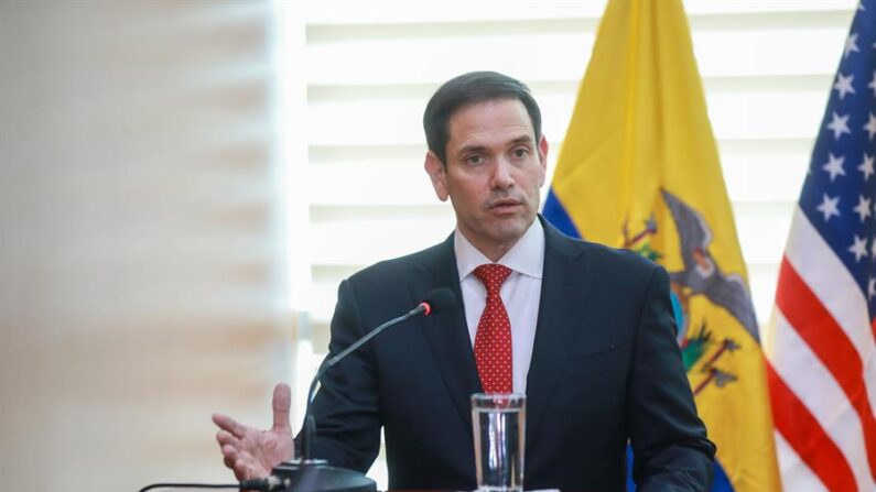 El senador Marco Rubio habla durante su visita oficial a Quito (Ecuador), el 23 de febrero de 2023. EFE/Cancillería de Ecuador 
