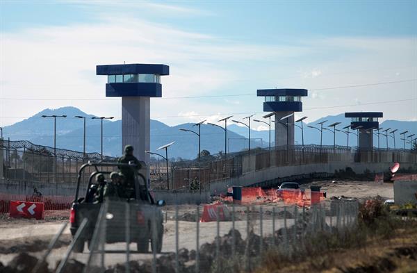 El hijo del "Chapo" cumple un mes detenido en México entre dudas e incertezas