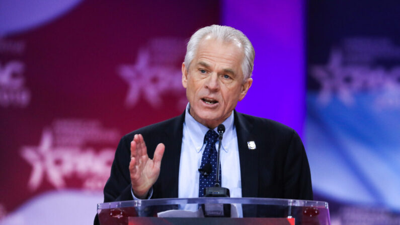 Peter Navarro, director del Consejo Nacional de Comercio de la Casa Blanca, en la convención CPAC en National Harbor, Maryland, el 1 de marzo de 2019. (Samira Bouaou/The Epoch Times)