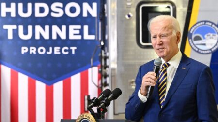 Biden visita NY para promover túnel ferroviario Hudson, que une Nueva Jersey por USD 16,000 millones