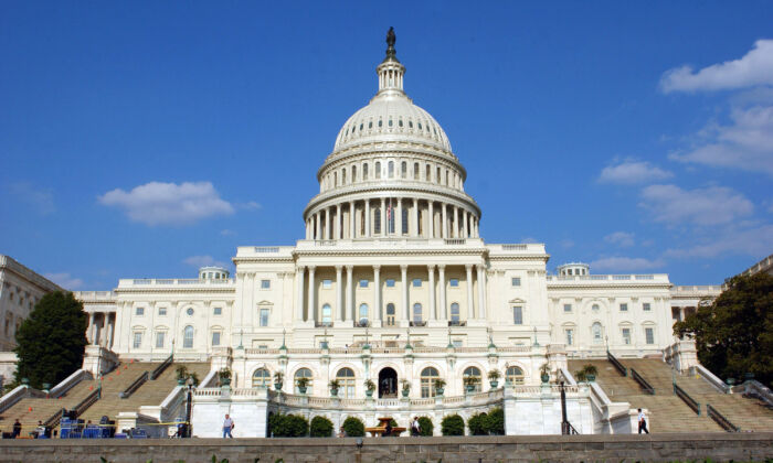 El Capitolio de Estados Unidos, en Washington, el 5 de junio de 2003. (Stefan Zaklin/Getty Images)
