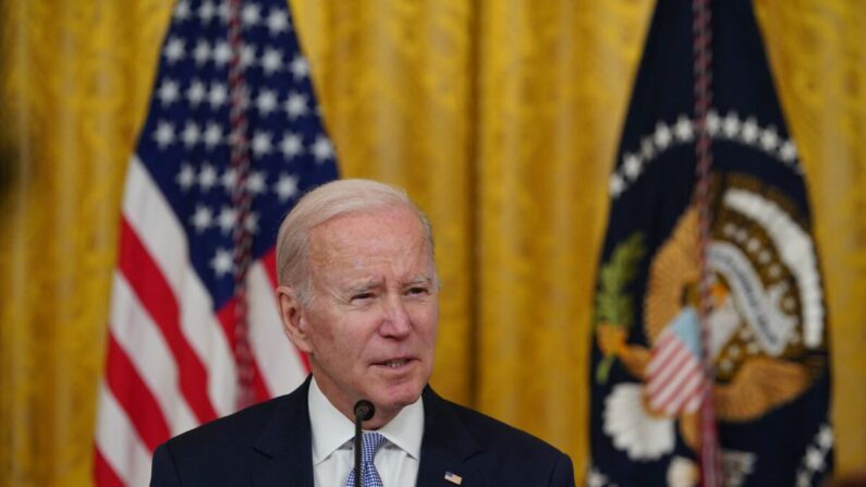 El presidente Joe Biden habla sobre economía durante una reunión de su Consejo de Competencia, en la Sala Este de la Casa Blanca, el 1 de febrero de 2023. (Mandel Ngan/AFP vía Getty Images)
