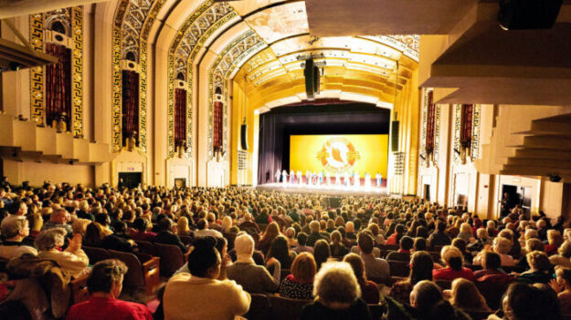 Shen Yun «me llegó al corazón», dice dueño de un negocio de Hartford