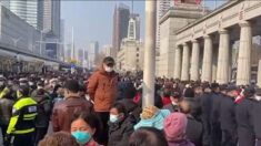 Policía china reprime protesta de ancianos por recortes de seguro médico