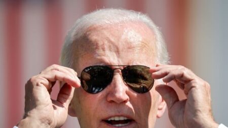 Biden ordena que un equipo interinstitucional investigue objetos aéreos no identificados