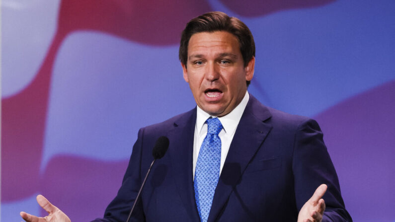 El gobernador de Florida Ron DeSantis en Las Vegas, Nevada, el 19 de noviembre de 2022. (Wade Vandervort/AFP vía Getty Images)