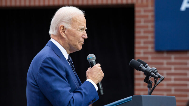 El presidente Joe Biden habla en Irvine, California, el 14 de octubre de 2022. (John Fredricks/The Epoch Times)