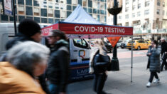 Acusan a propietario de empresa nacional de pruebas de detección de COVID por cargos penales federales
