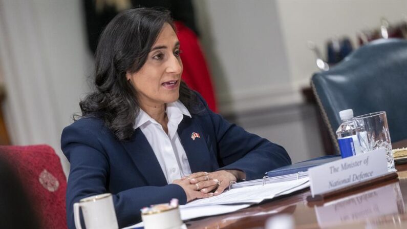 Foto de archivo de la ministra de Defensa de Canadá, Anita Anand. EFE/EPA/Shawn Thew