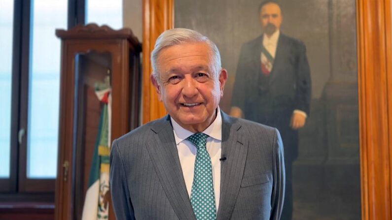 El presidente mexicano, Andrés Manuel López Obrador durante un mensaje en el Palacio Nacional de la Ciudad de México (México). EFE/Presidencia de México/
