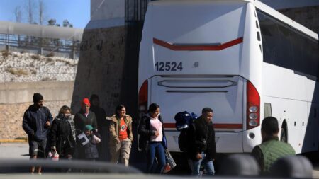Dos detenidos y chófer muerto en caso de 35 migrantes secuestrados en México