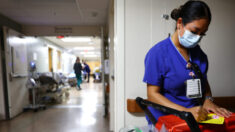 California levanta mandatos estatales de COVID para proveedores de atención y centros de salud
