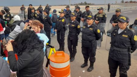 Perú y Chile aumentan tensión diplomática por la crisis migratoria en sus fronteras