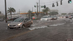 Fuerte temporal provoca inundaciones y cancelación de vuelos en Florida