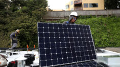 Cámara de Representantes aprueba resolución para restablecer aranceles a paneles solares de China