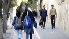 Policía iraní usará cámaras para identificar a mujeres sin velo