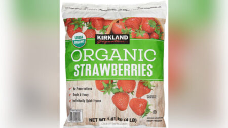 Autoridades canadienses en alerta tras retiro de fresas de EE. UU. debido al riesgo de hepatitis A