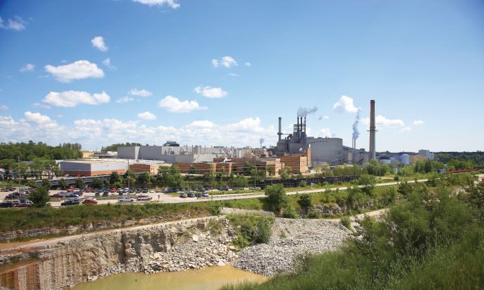 Una vista de la empresa Billerud Paper Mill, en Escanaba, Michigan, el 18 de abril de 2023. (Cortesía de Billerud Paper Mill)
