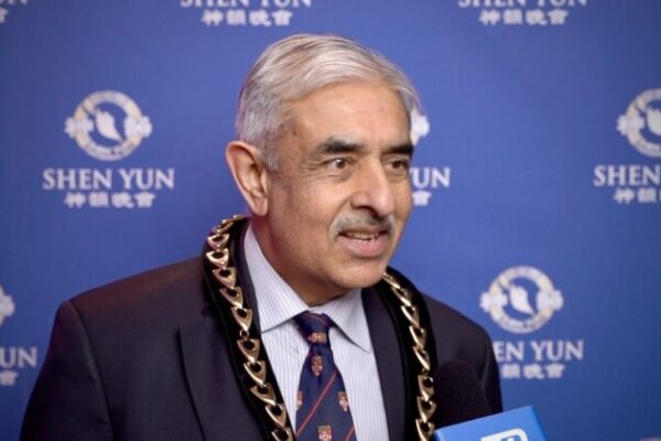 El alcalde de Southwark aplaude a Shen Yun por compartir la cultura tradicional china