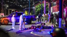 Hallan tres cuerpos sin vida en carretera México-Acapulco a la salida del puerto