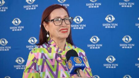 Empresaria se emociona hasta las lágrimas con Shen Yun: «Sentí que mi alma se regocijó»