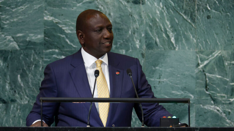 El presidente de Kenia, William Ruto, habla durante la 77ª sesión de la Asamblea General de las Naciones Unidas (AGNU) en la sede de la ONU el 21 de septiembre de 2022 en Nueva York. (Anna Moneymaker/Getty Images)