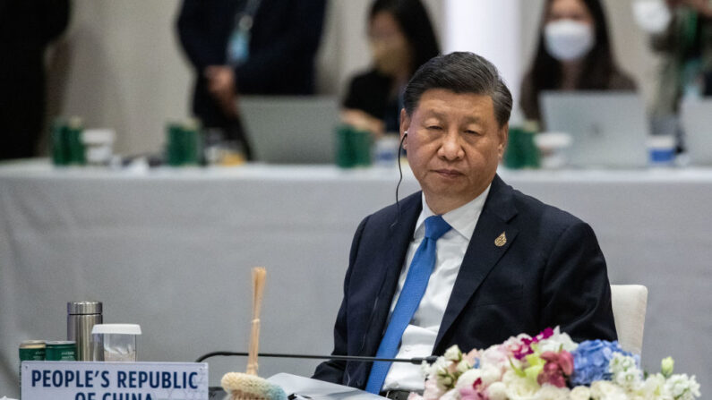 Xi Jinping, secretario general del Partido Comunista Chino, asiste a la ceremonia de traspaso de poderes de los Líderes Económicos de la APEC en Bangkok, Tailandia, el 19 de noviembre de 2022. (Foto de Lauren DeCicca/Getty Images)
