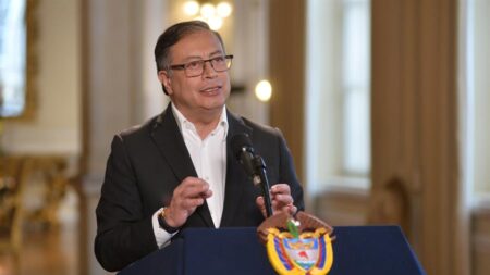 Petro debe retirar a embajador de Colombia en Nicaragua