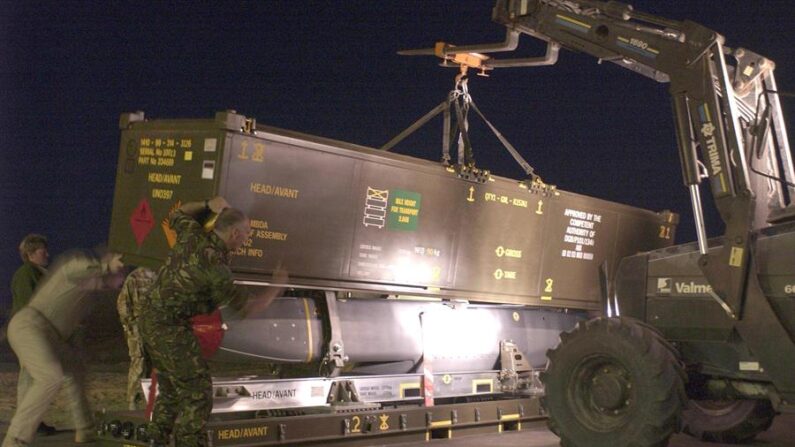 Un misil Storm Shadow de las fuerzas aéreas británicas. EPA Photo PA/Royal Air Force 