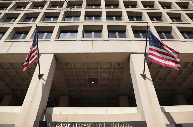 La sede del FBI —el edificio J. Edgar Hoover— en Washington el 22 de marzo de 2023. (Richard Moore/The Epoch Times)