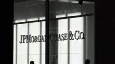 JPMorgan llega a un acuerdo para archivar una demanda de una víctima de Jeffrey Epstein