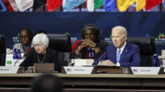 Empleados del gobierno demandan a Biden y a Yellen para forzar la anulación del techo de la deuda