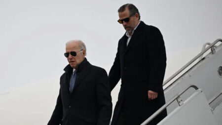 Documento revela que una fuente del FBI afirmó que Joe Biden y Hunter Biden recibieron sobornos