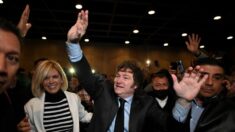 Un argentino libertario rompe el molde izquierdista en Sudamérica