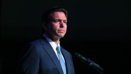 Exasesora de Trump revela cómo DeSantis podría vencer a Trump en las primarias 2024