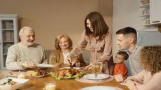 Las comidas familiares son un buen indicador de un hogar cohesionado, dice psiquiatra